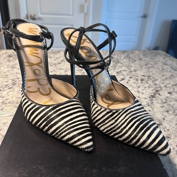 Sam Edelman Zebra Slingbacks - Picture 2 of 5